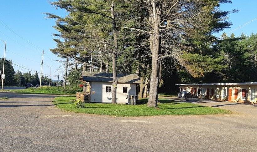 Pine Grove Motel