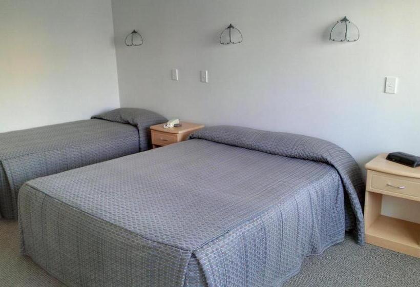 Riverview Motel
