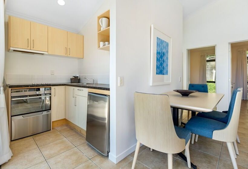 Waiheke Island Resort Conference & Accomodation Centre