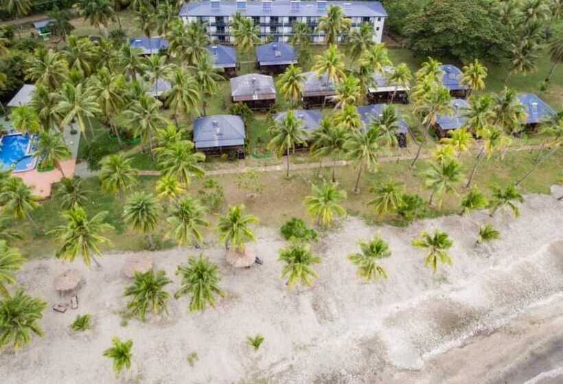 Club Fiji Resort