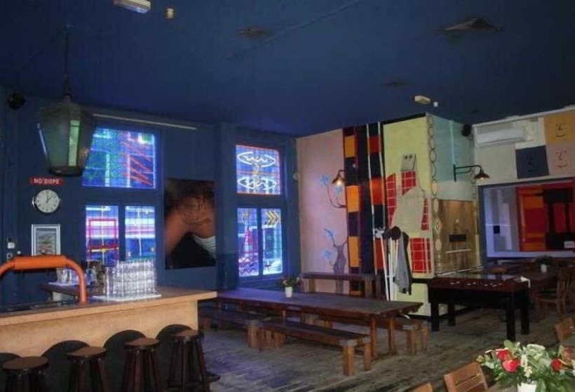 Hans Brinker Hostel Amsterdam
