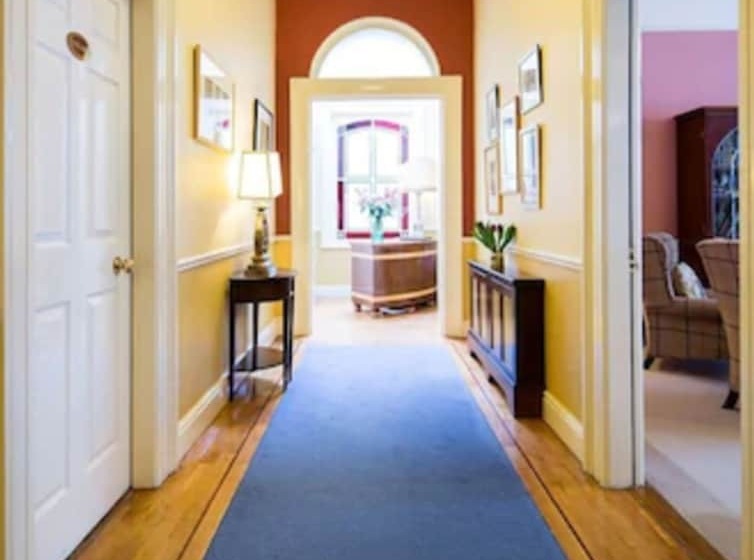 هتل Aberdeen Lodge