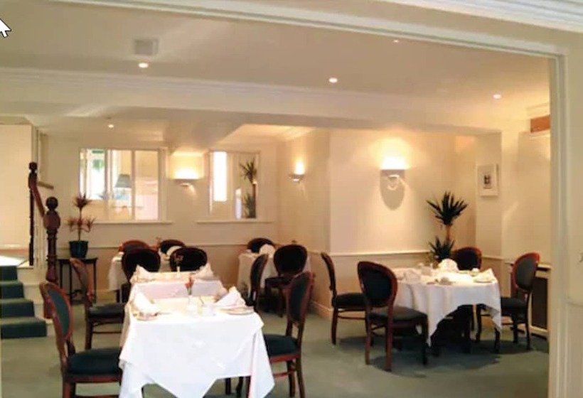 هتل Aberdeen Lodge