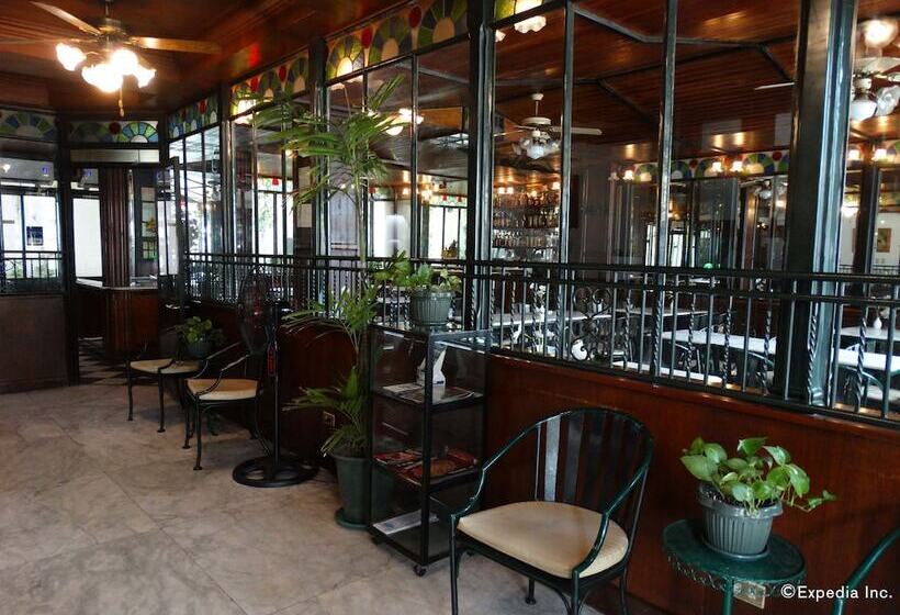 Отель Adriatico Arms