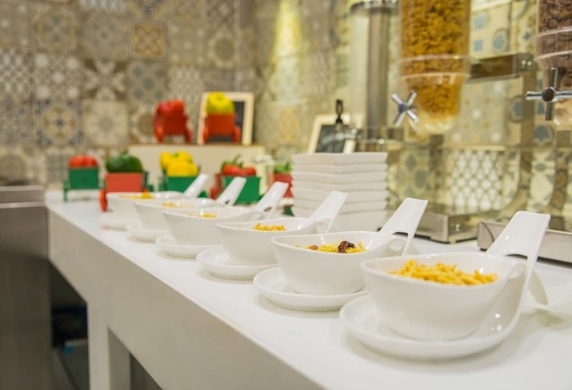 בית מלון כפרי Asansol International