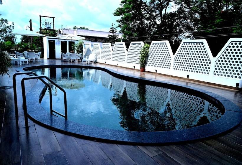 فندق Asansol International