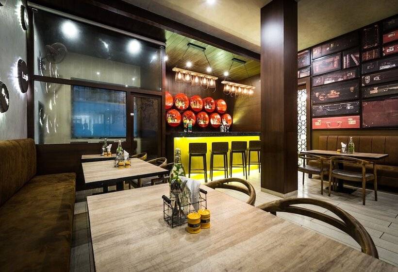 בית מלון כפרי Asansol International