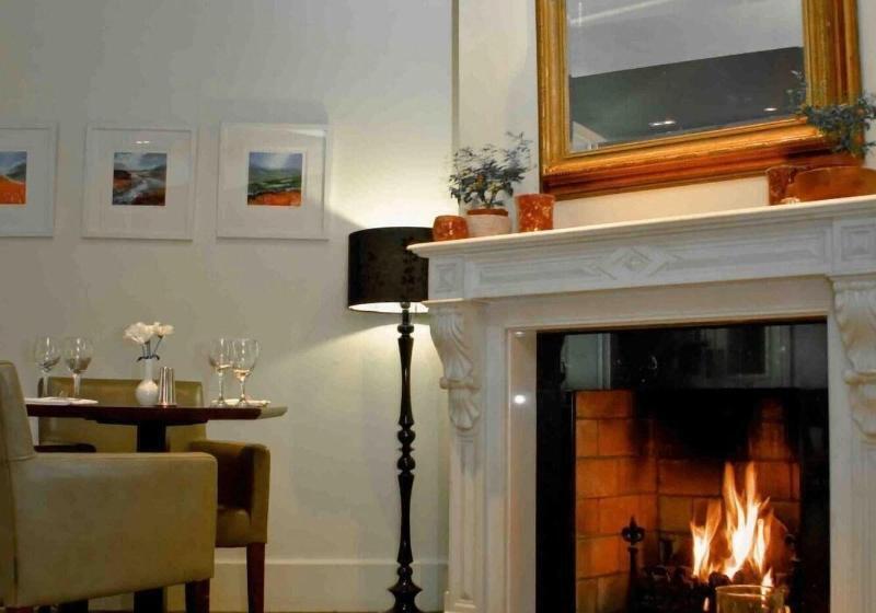 בית מלון כפרי Cahir House