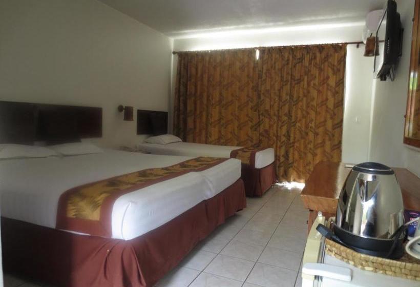 호텔 Capricorn International