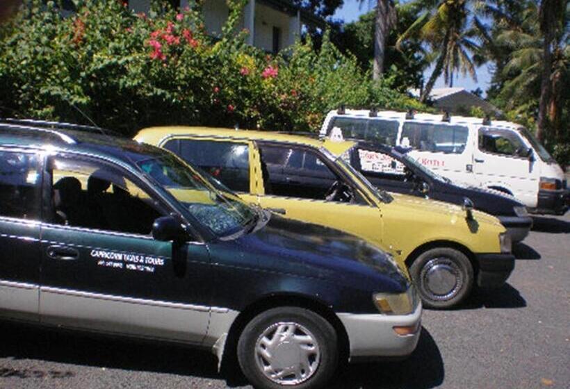 호텔 Capricorn International