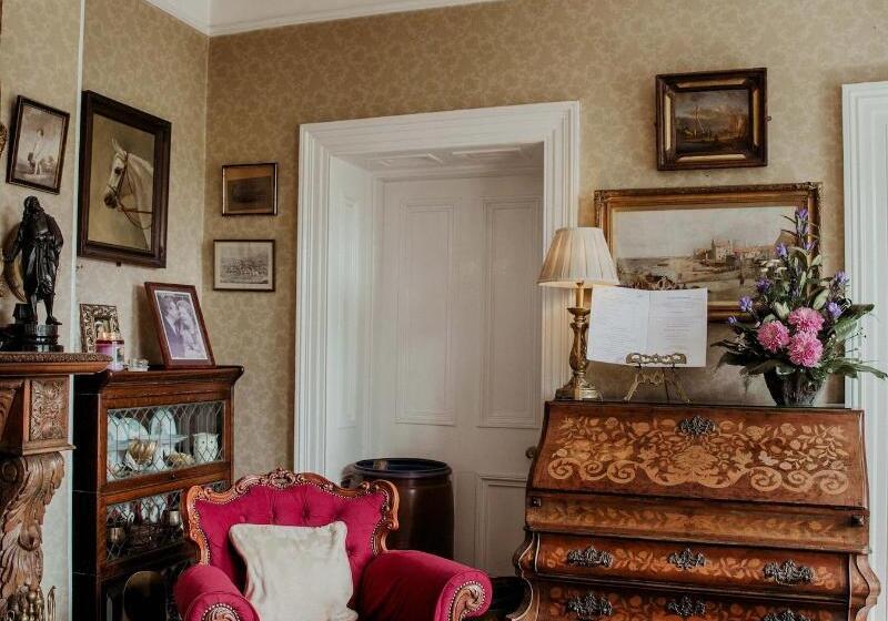 فندق Cashel House