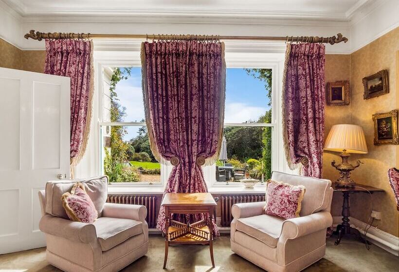 فندق Cashel House