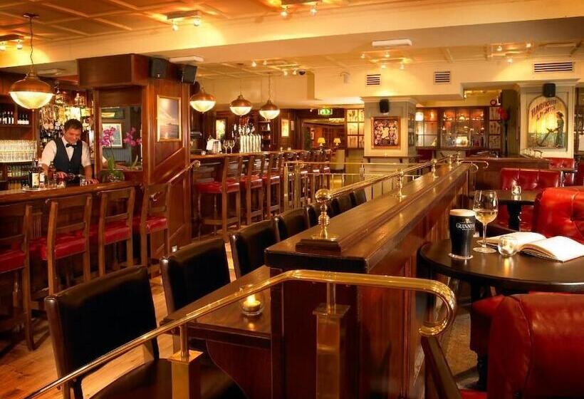 Castlecourt Hotel, Spa & Leisure