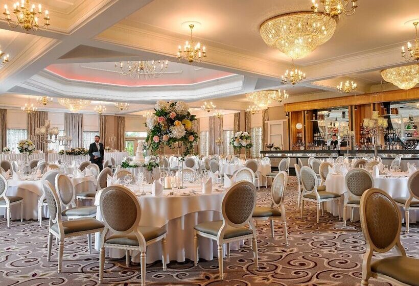 Castlecourt Hotel, Spa & Leisure