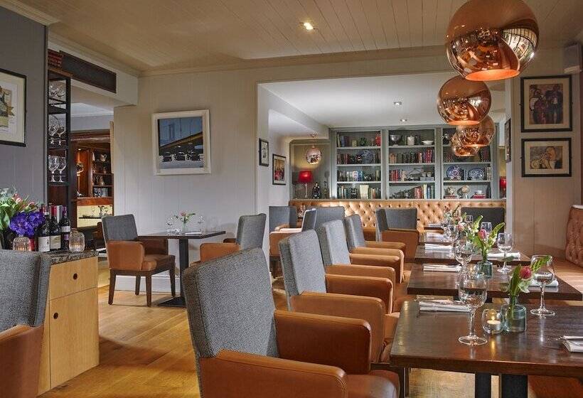 Castlecourt Hotel, Spa & Leisure