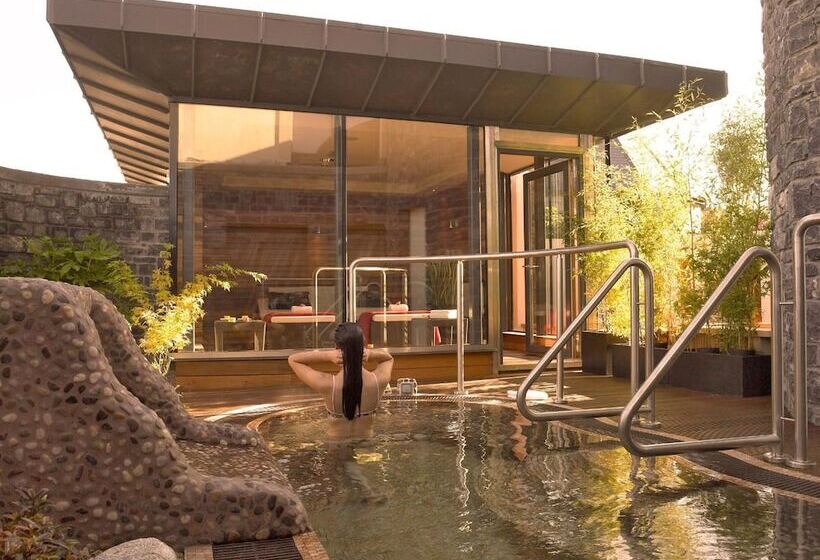 Castlecourt Hotel, Spa & Leisure