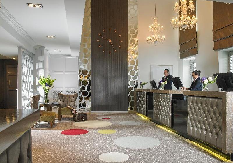 Castlecourt Hotel, Spa & Leisure