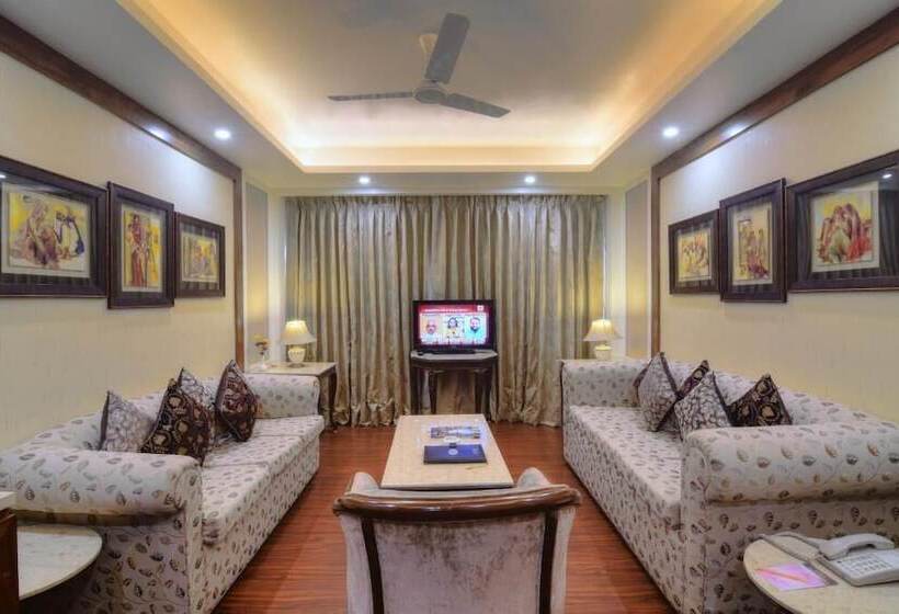 בית מלון כפרי Chanakya