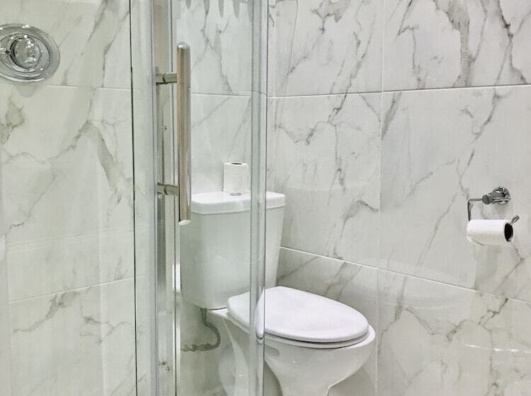 בית מלון כפרי Dergvale