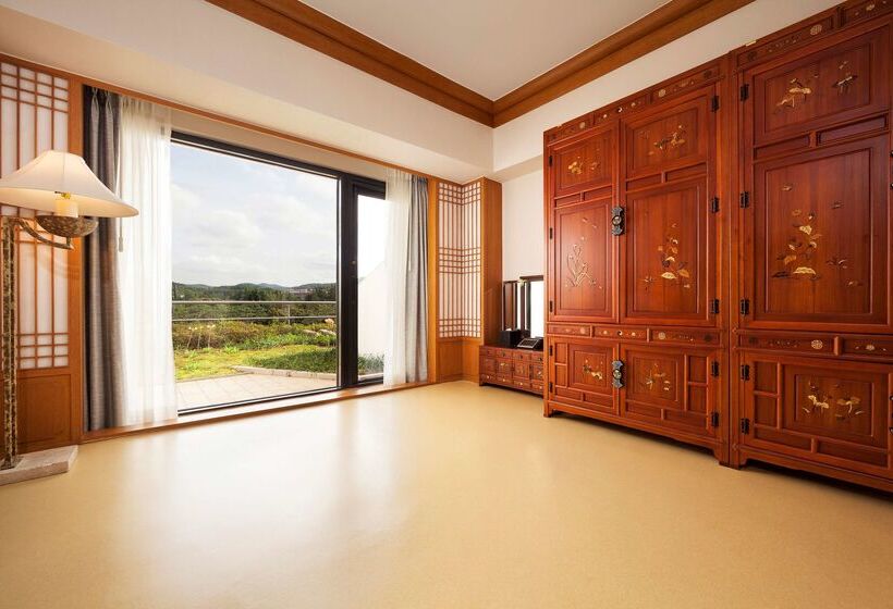 בית מלון כפרי Hilton Gyeongju