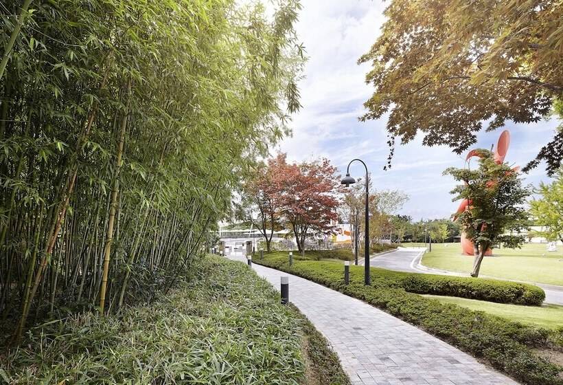 בית מלון כפרי Hilton Gyeongju