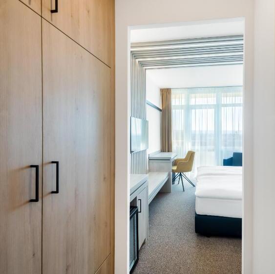 בית מלון כפרי Hunguest Helios Hévíz