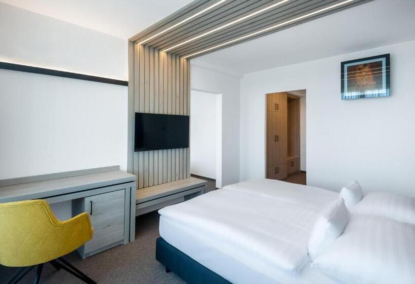 בית מלון כפרי Hunguest Helios Hévíz