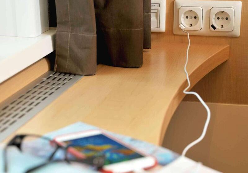 בית מלון כפרי Ibis Rotterdam Vlaardingen