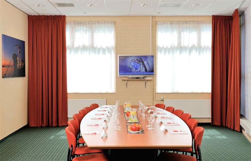 בית מלון כפרי Ibis Rotterdam Vlaardingen