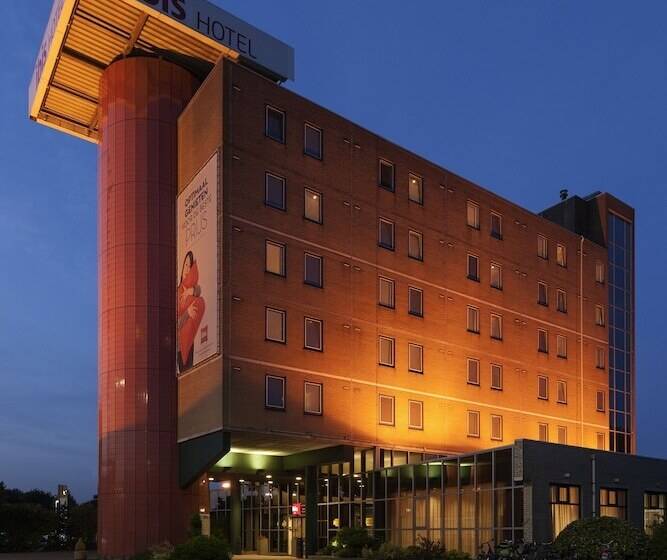 בית מלון כפרי Ibis Rotterdam Vlaardingen