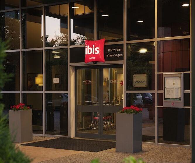 בית מלון כפרי Ibis Rotterdam Vlaardingen