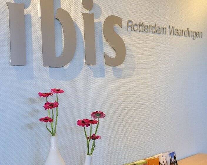 בית מלון כפרי Ibis Rotterdam Vlaardingen