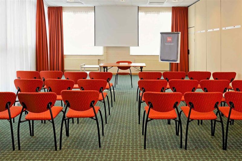 בית מלון כפרי Ibis Rotterdam Vlaardingen