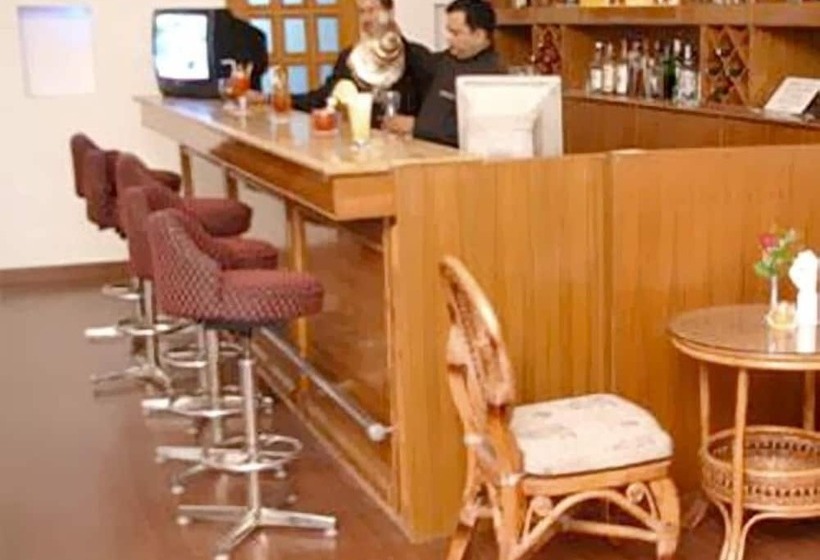 호텔 Jaipur Palace