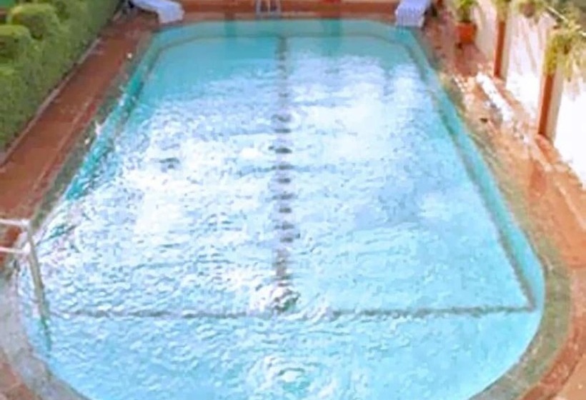 호텔 Jaipur Palace