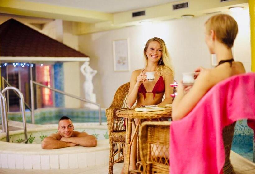 Korona Wellness, Rendezvény és Borszálloda