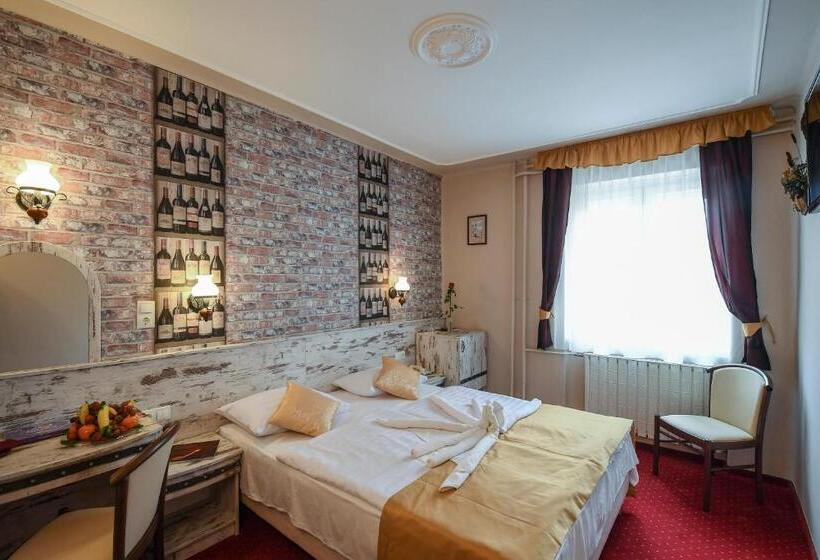 Korona Wellness, Rendezvény és Borszálloda