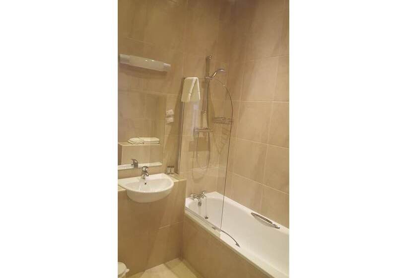 酒店 Mc Kevitts Village