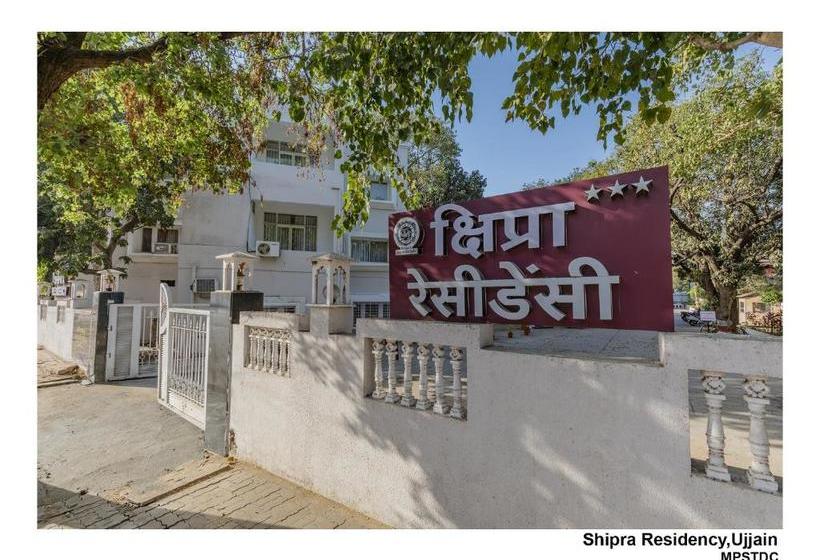 ホテル Mpt Ujjaini