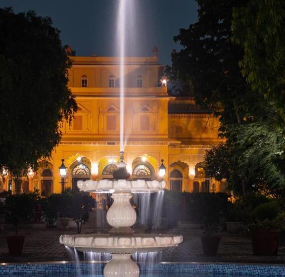 Отель Narain Niwas Palace
