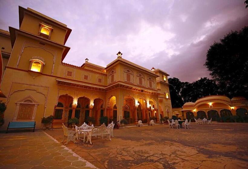 Отель Narain Niwas Palace