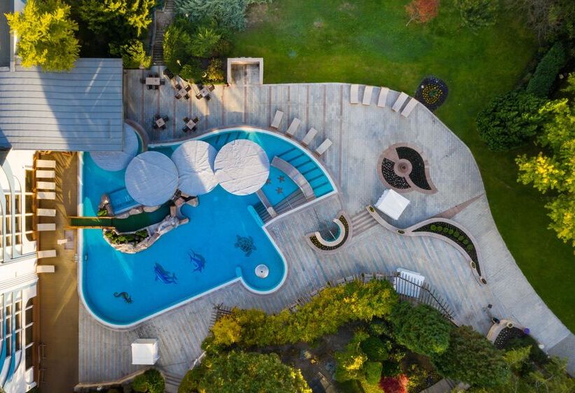 ホテル Carbona Thermal Spa