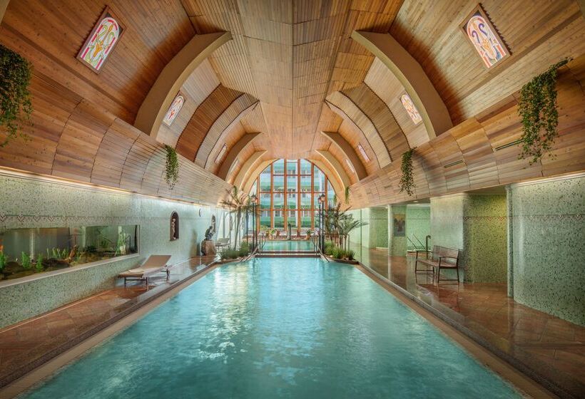 ホテル Carbona Thermal Spa