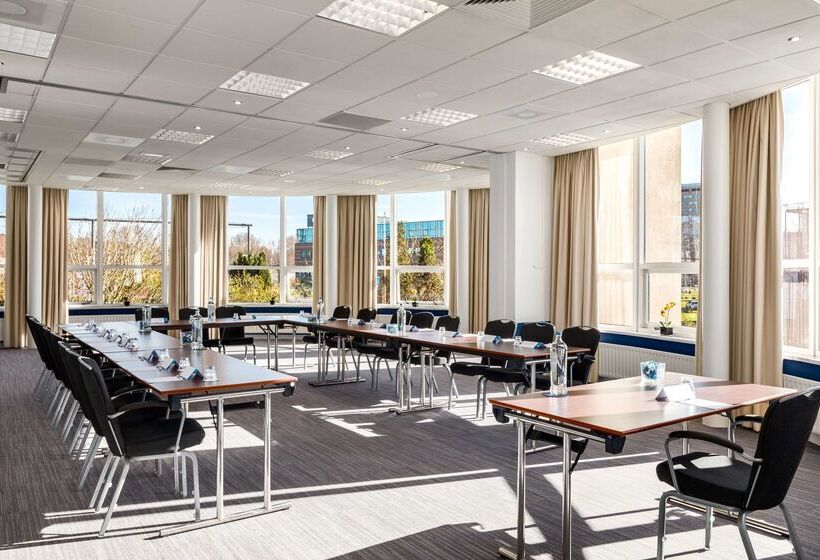 Отель NH Zoetermeer