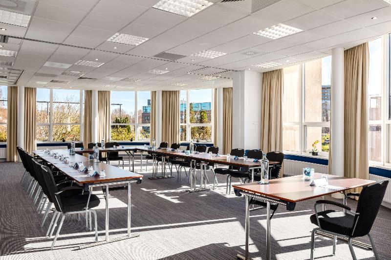 Отель NH Zoetermeer