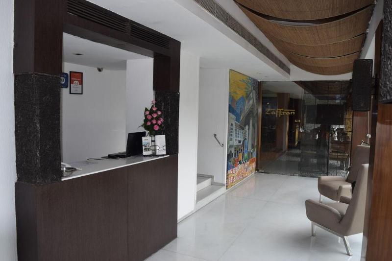 Отель Palace Heights