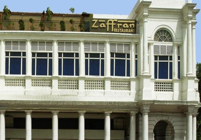 Отель Palace Heights