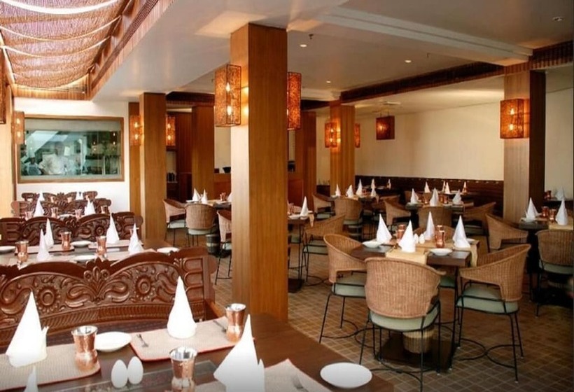 Отель Palace Heights