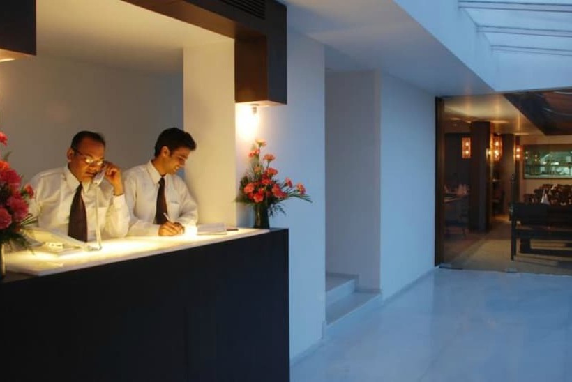 Отель Palace Heights