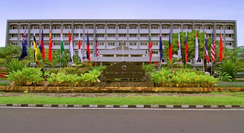 Отель Pangeran Beach